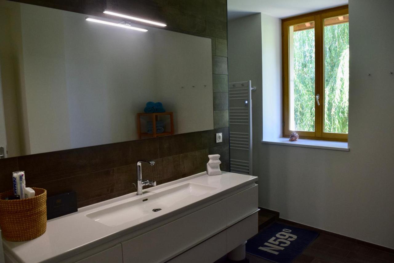 Spacious Apartment In Old Farm Close To Lac De Vouglans La Tour-du-Meix Exteriér fotografie