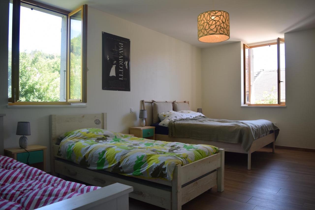 Spacious Apartment In Old Farm Close To Lac De Vouglans La Tour-du-Meix Exteriér fotografie